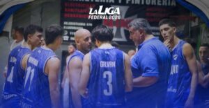 El plantel de Ferrocarril Midland ante Independiente